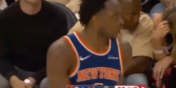 bob半岛体育平台-神偷！哈特从沃克手里生断篮球，尼克斯领先16分打停老鹰