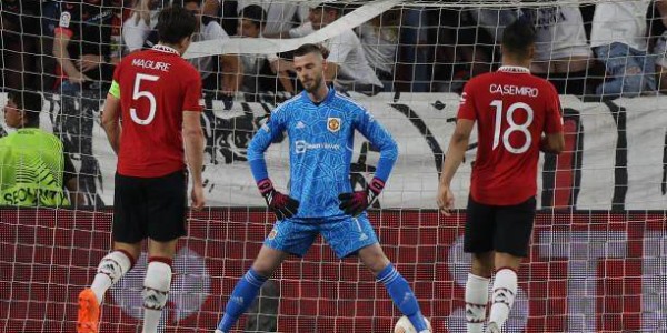 bob半岛体育官网-林良锋：“宝莱坞”防线再次祸害曼联，滕哈赫醒醒吧！