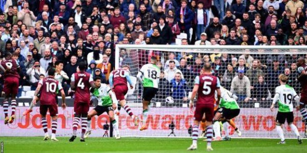 克洛普萨拉赫场边争吵 利物浦争冠悬了人心也散了