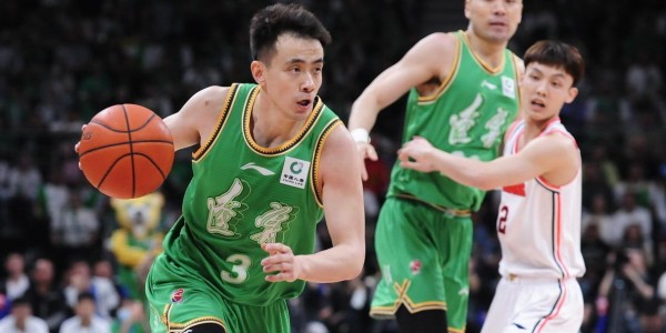 bob半岛体育官网-赵继伟否认离开辽篮，两年失去3队友，仅1人坚守，张镇麟送暖心话