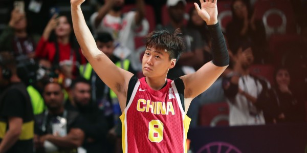 bob半岛体育官方网站-追光 | CBA多起重磅交易，传递什么信号？